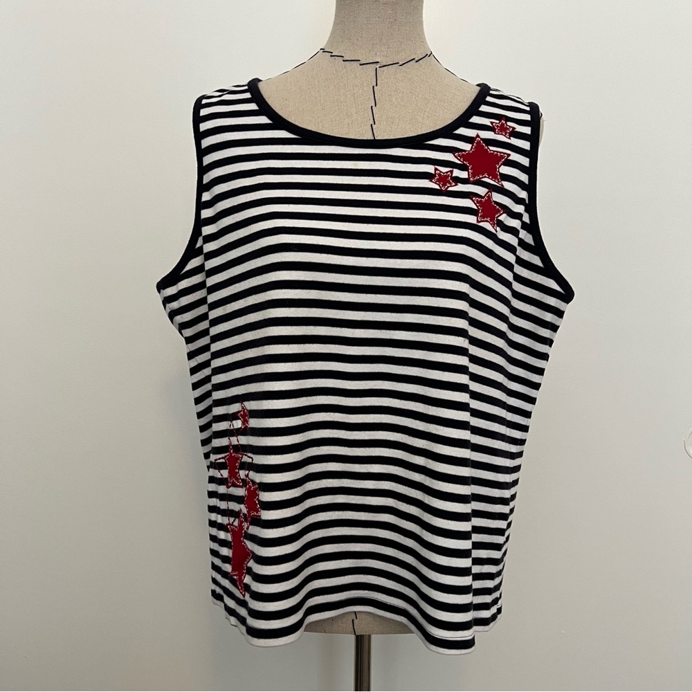 Karen Scott blue white red star tank top